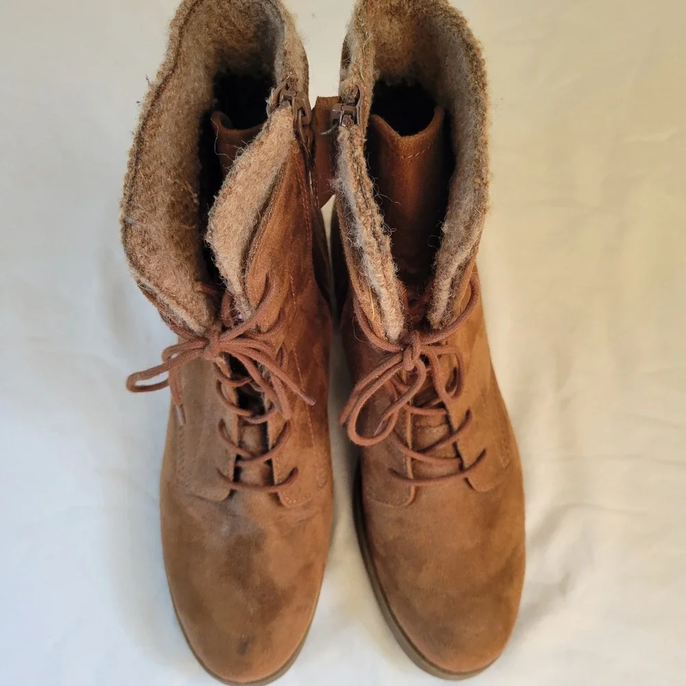 Universal Thread Cognac Faux Suede Lace Up Ankle Boots Wool Blend Trim Brown 9.5